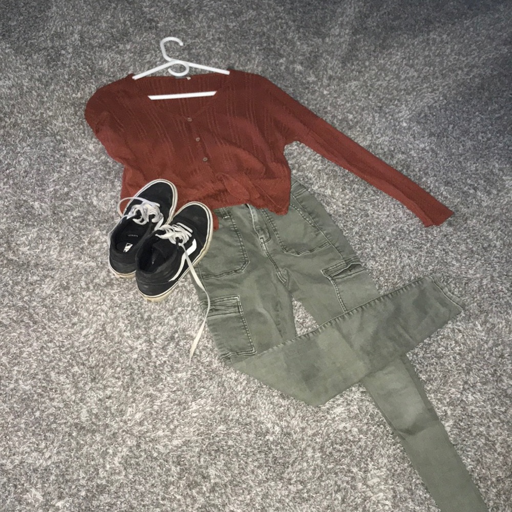 Cute button up..! Rust color and perfect for fall!